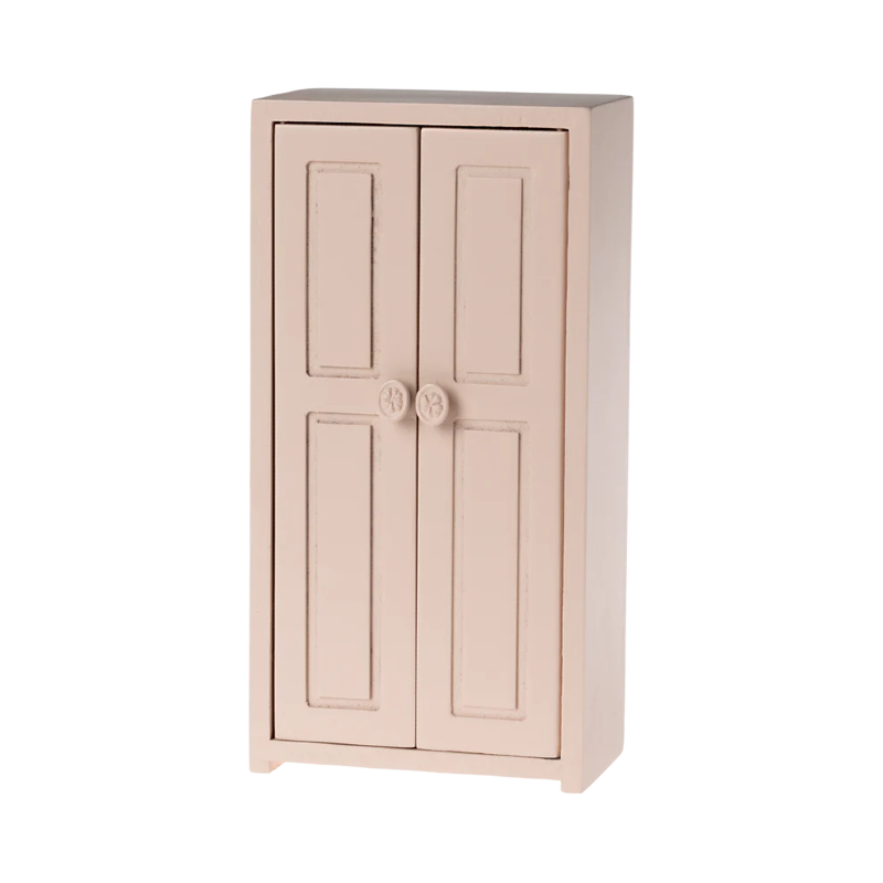 Armoire en bois rose